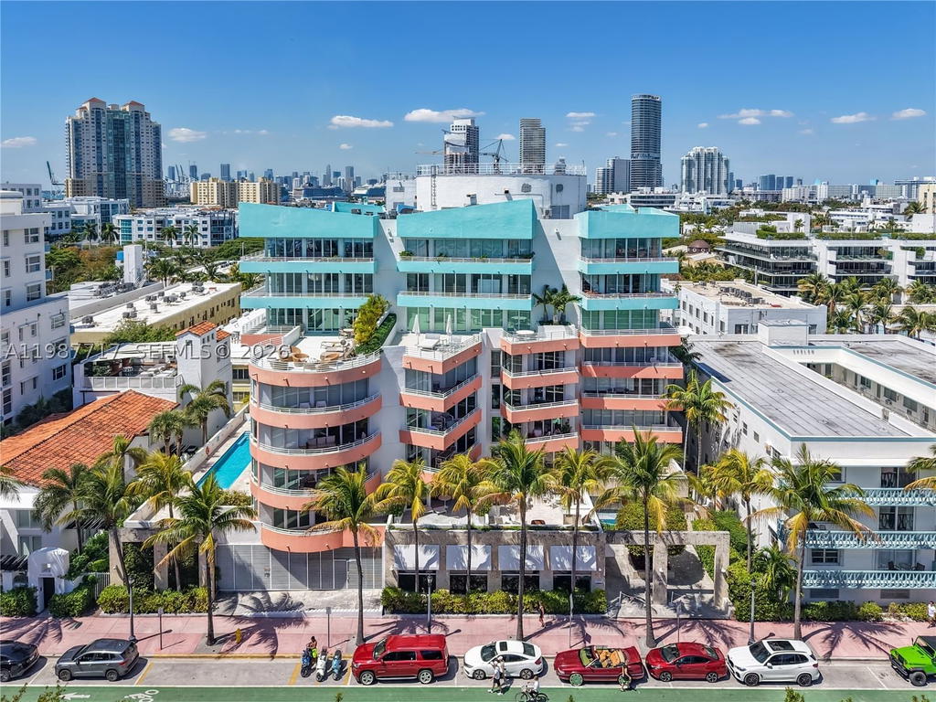 Real estate property located at 225 Collins Ave #5J, Miami-dade, Ocean Place Condo, Miami Beach, FL