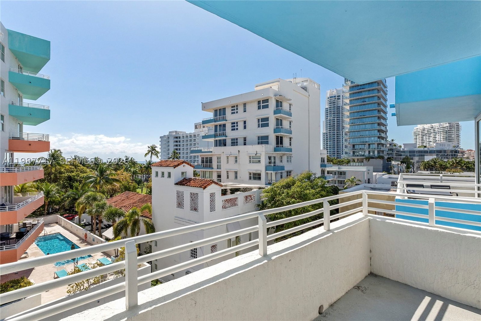 Real estate property located at 225 Collins Ave #5J, Miami-dade, Ocean Place Condo, Miami Beach, FL