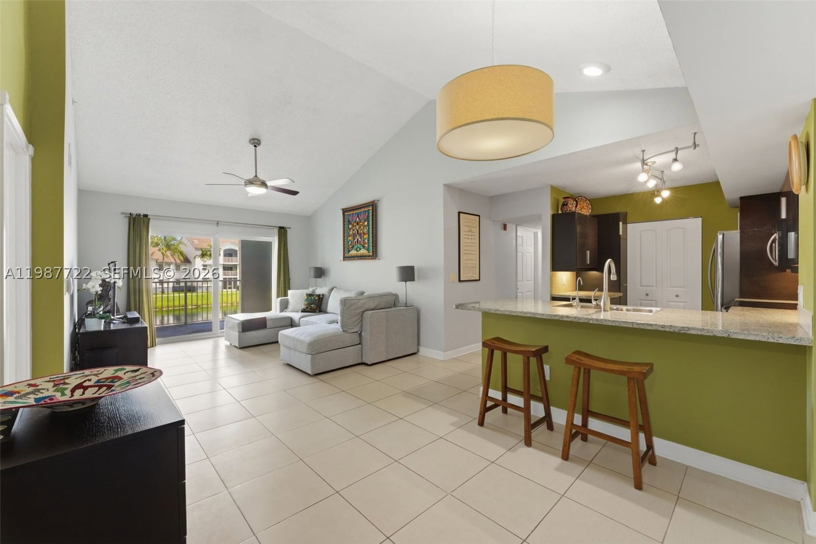 Real estate property located at 2640 University Dr #230, Broward, Royal Grand Condo, Davie, FL