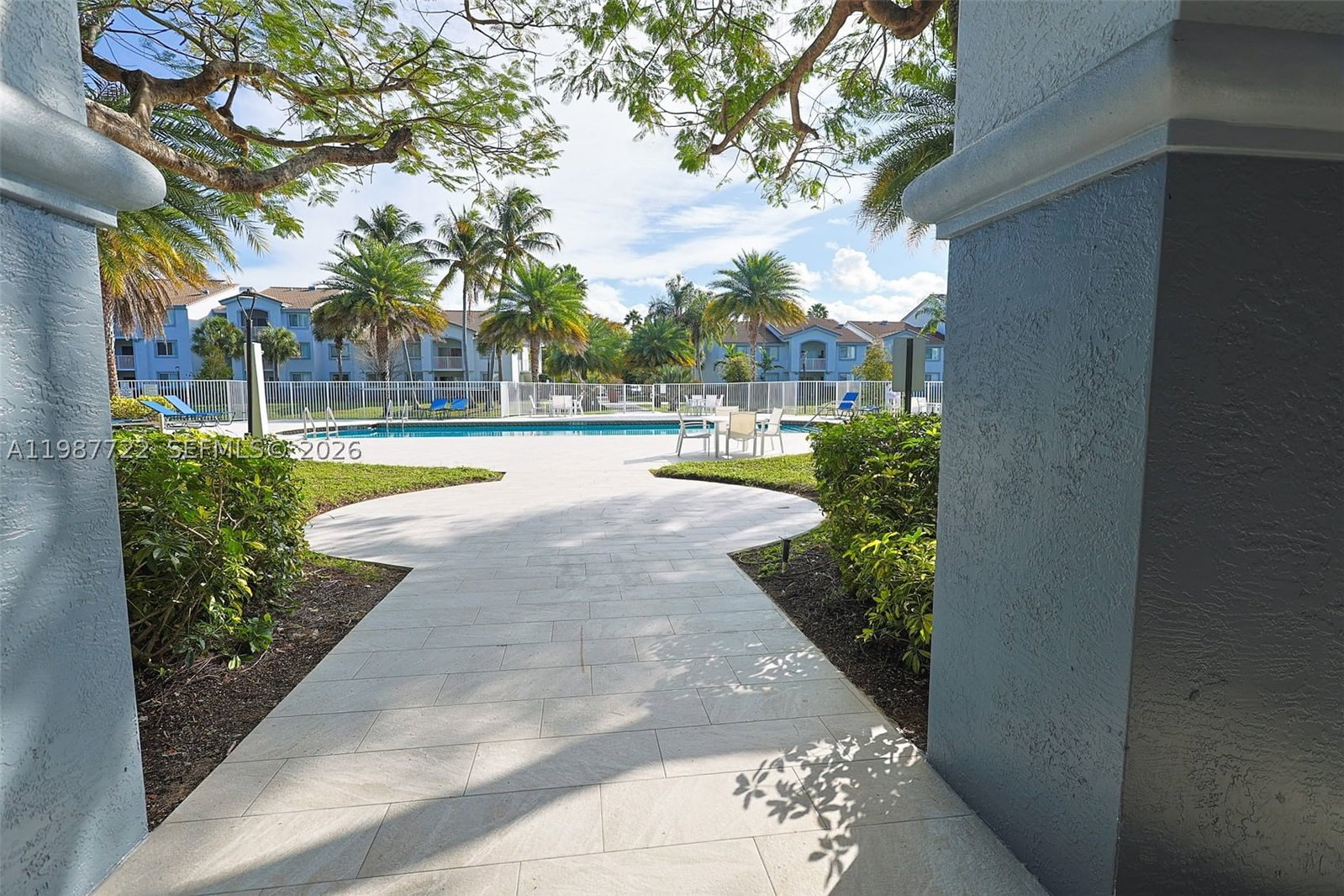 Real estate property located at 2640 University Dr #230, Broward, Royal Grand Condo, Davie, FL