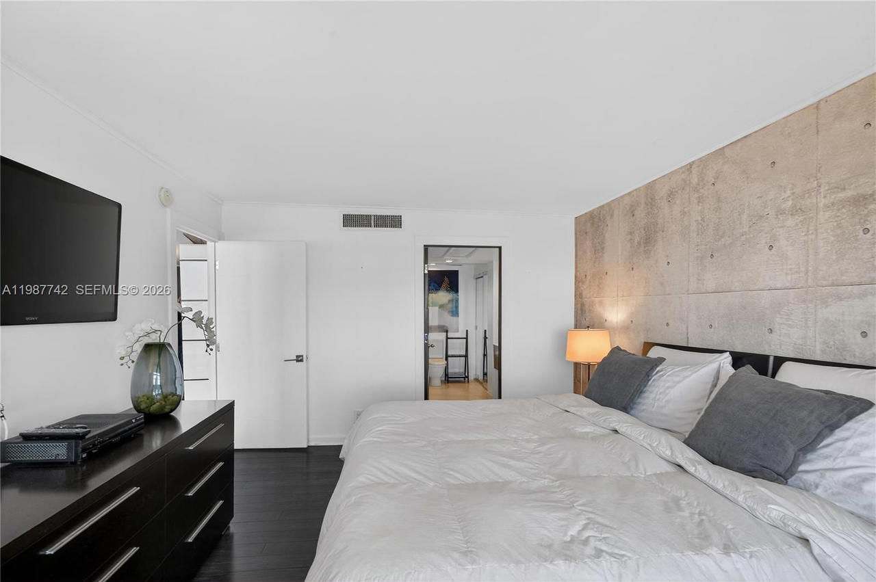 Real estate property located at 6770 Indian Creek Dr #15F, Miami-dade, Aquasol Condo, Miami Beach, FL