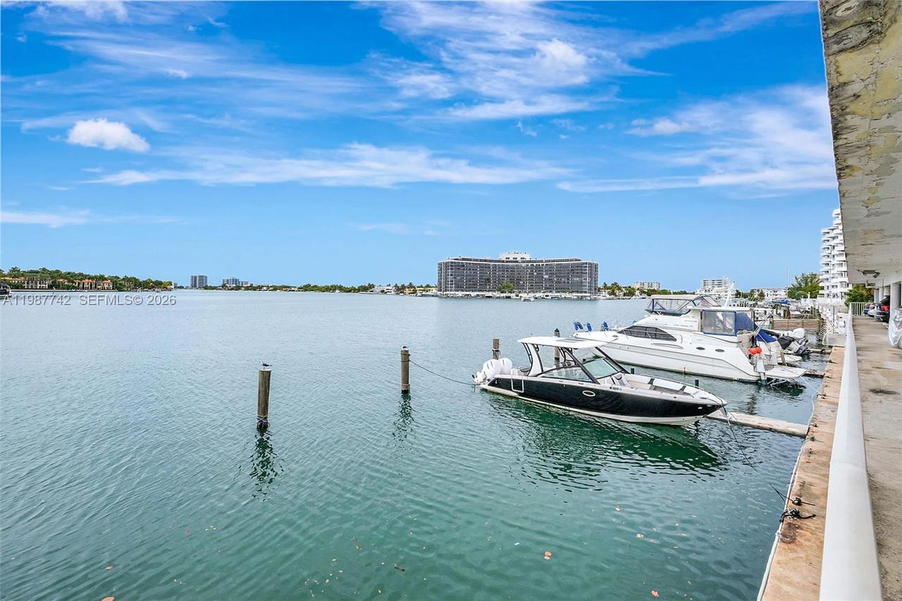 Real estate property located at 6770 Indian Creek Dr #15F, Miami-dade, Aquasol Condo, Miami Beach, FL