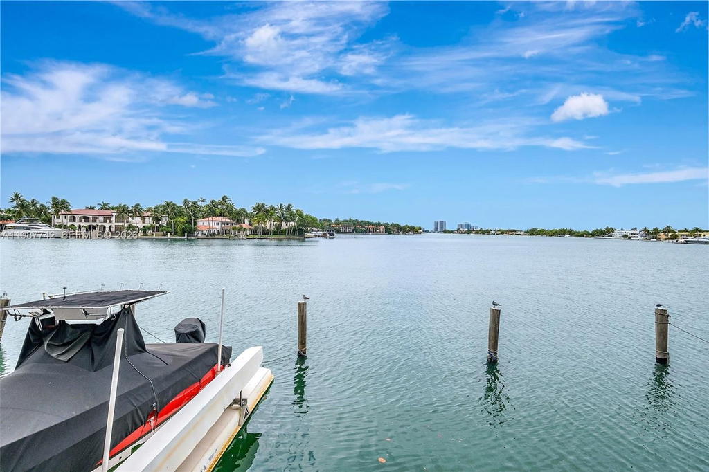 Real estate property located at 6770 Indian Creek Dr #15F, Miami-dade, Aquasol Condo, Miami Beach, FL
