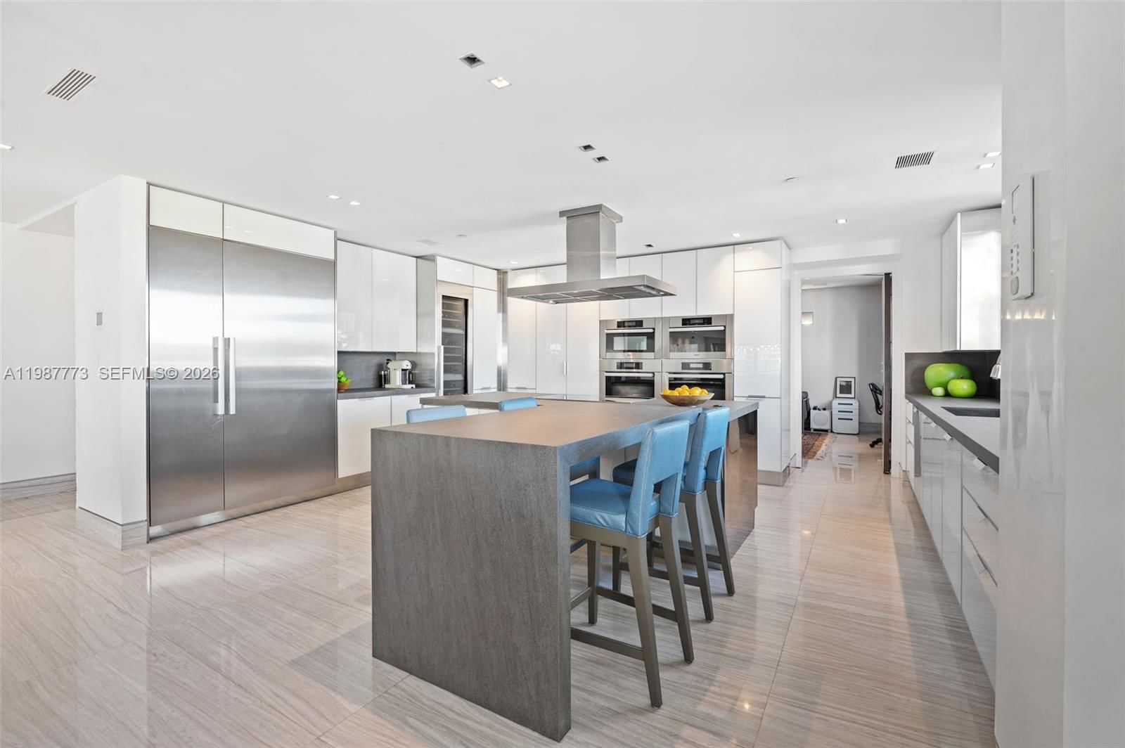 Real estate property located at 3535 Hiawatha Ave #502, Miami-dade, Residences At Vizcaya Con, Miami, FL