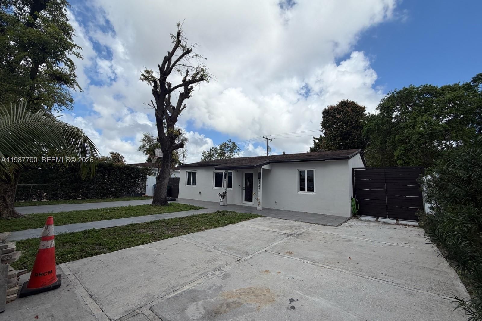 Real estate property located at 8747 36th Ave, Miami-dade, Broadmoor Manor, Miami, FL