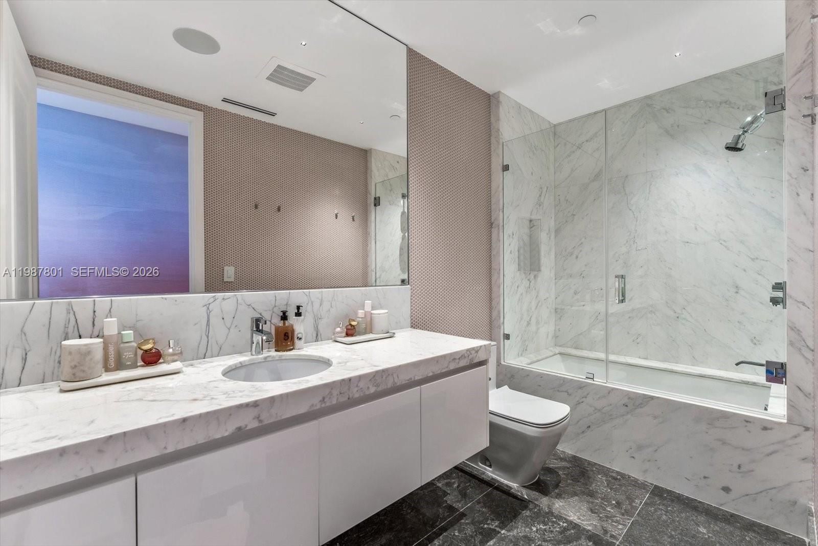 Real estate property located at 17901 Collins Ave #404, Miami-dade, North Biscayne Beach Amen, Sunny Isles Beach, FL
