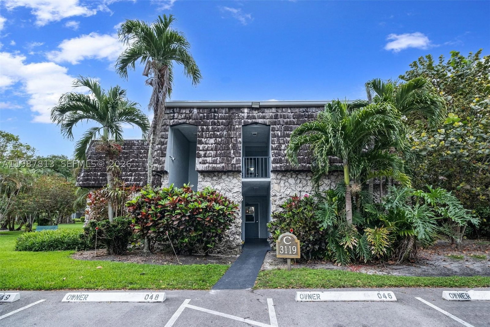 Real estate property located at 3119 Oakland Shores Dr C204, Broward, Oakland Shores Condominiu, Oakland Park, FL