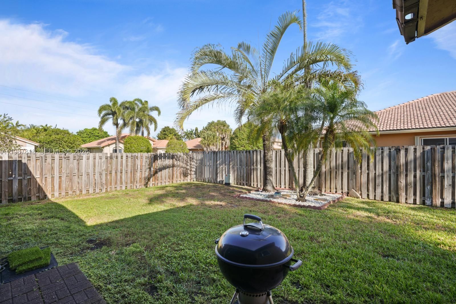Real estate property located at 16941 Royal Poinciana Dr, Broward, Bonaventure Lakes Add 2, Weston, FL