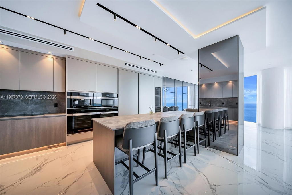 Real estate property located at 2711 Ocean Dr #3905, Broward, Trump Hollywood, Hollywood, FL