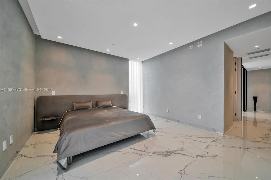Real estate property located at 2711 Ocean Dr #3905, Broward, Trump Hollywood, Hollywood, FL
