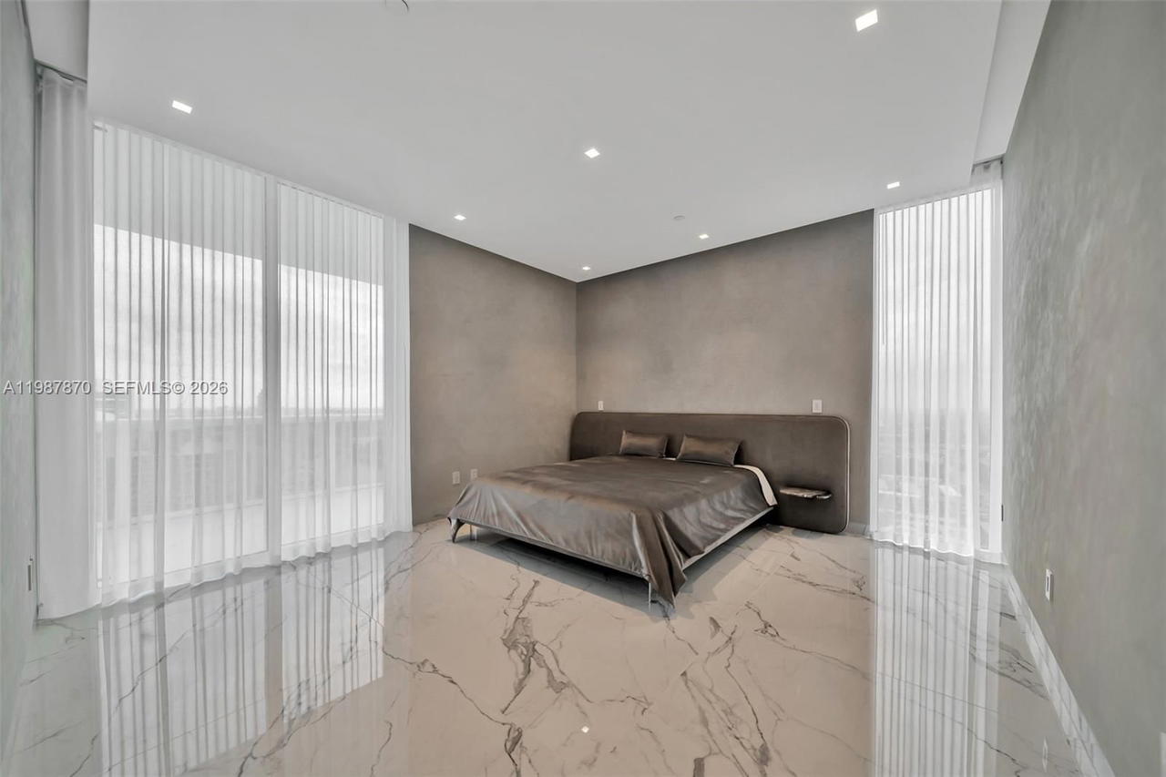 Real estate property located at 2711 Ocean Dr #3905, Broward, Trump Hollywood, Hollywood, FL