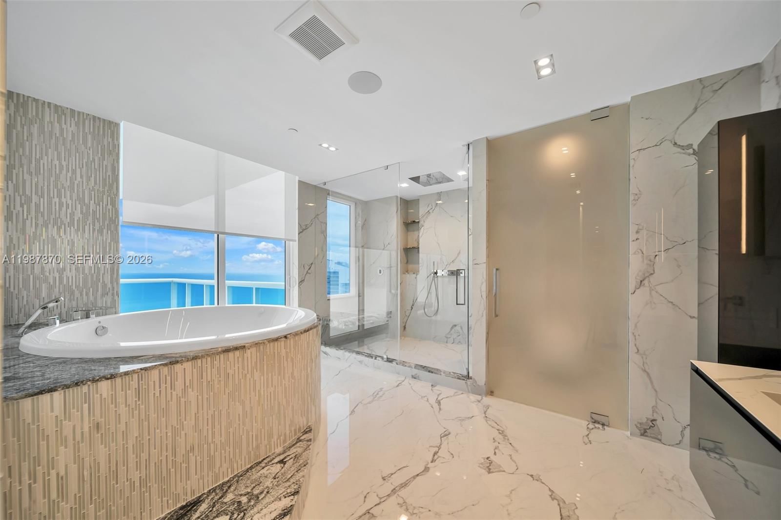 Real estate property located at 2711 Ocean Dr #3905, Broward, Trump Hollywood, Hollywood, FL