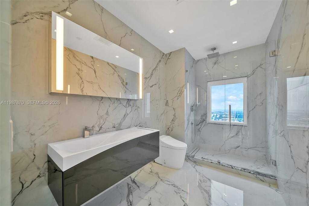 Real estate property located at 2711 Ocean Dr #3905, Broward, Trump Hollywood, Hollywood, FL