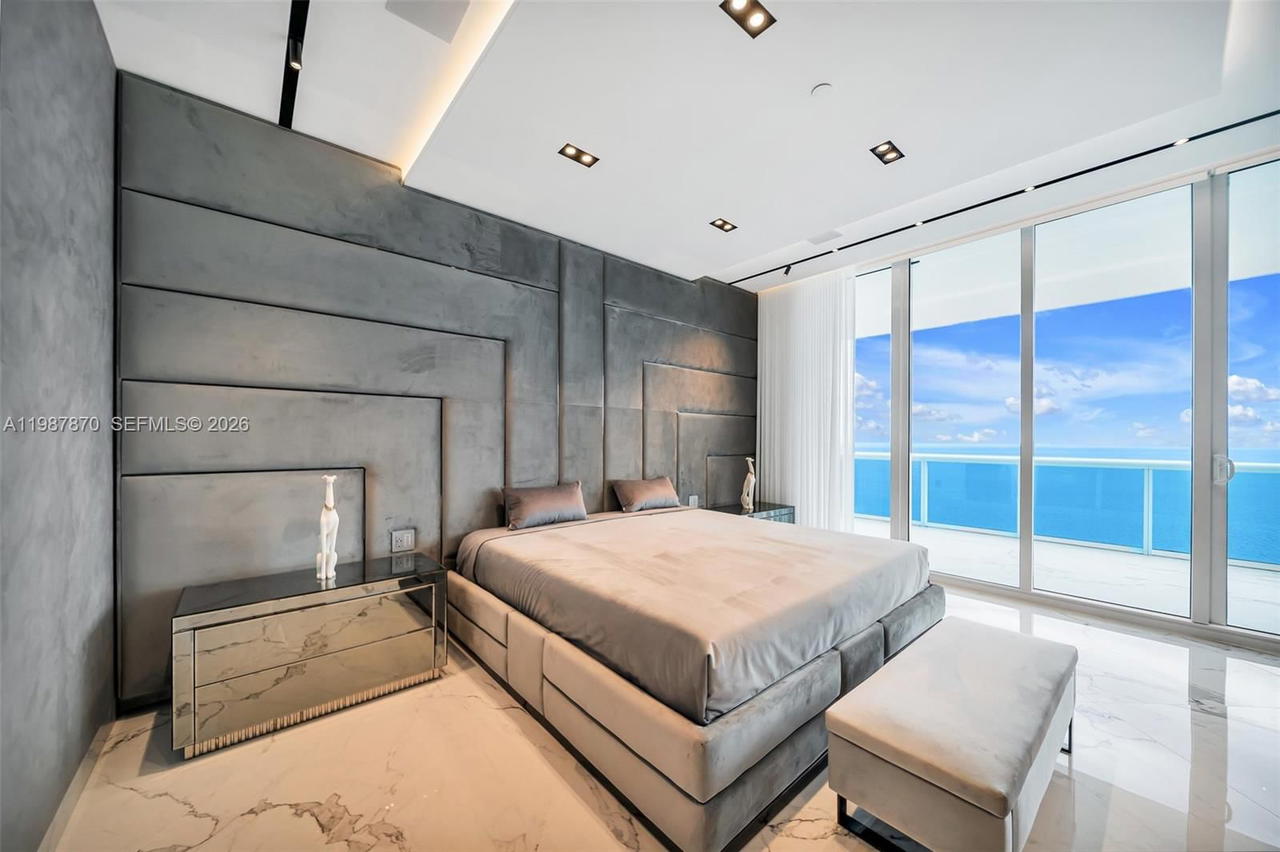 Real estate property located at 2711 Ocean Dr #3905, Broward, Trump Hollywood, Hollywood, FL