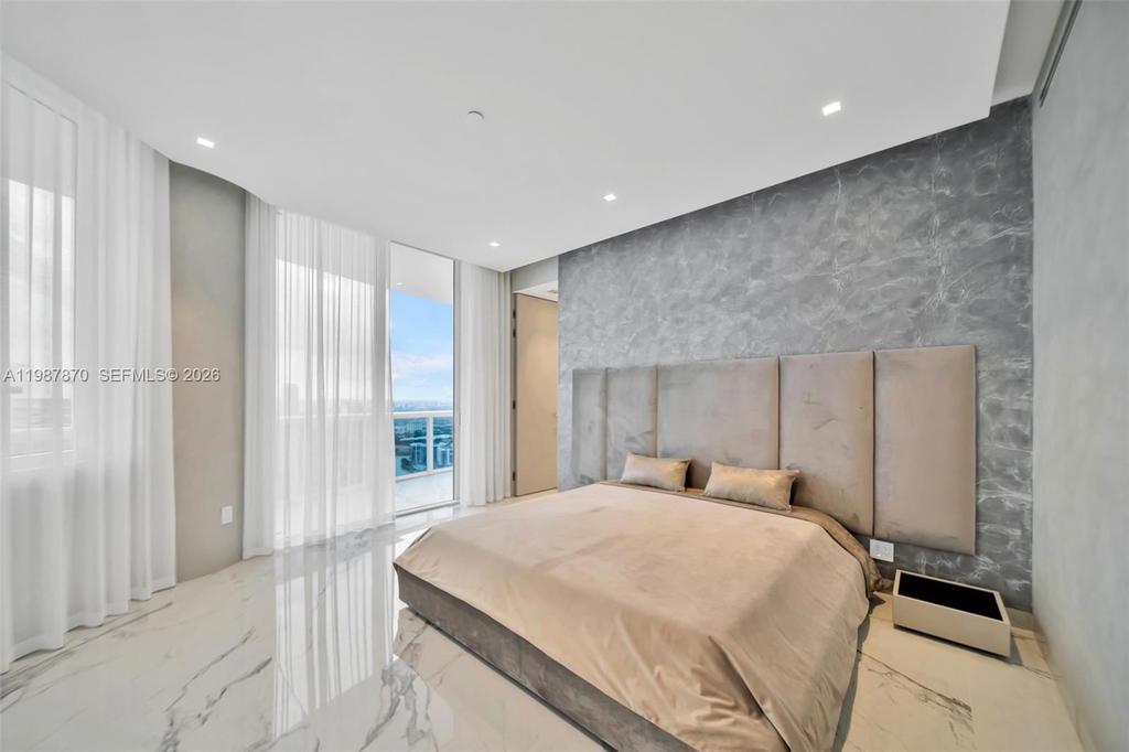 Real estate property located at 2711 Ocean Dr #3905, Broward, Trump Hollywood, Hollywood, FL