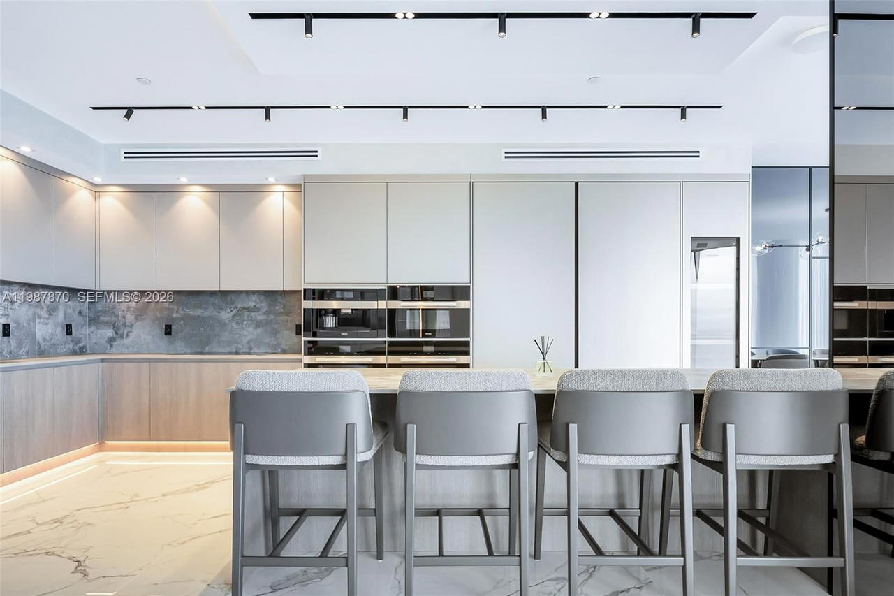 Real estate property located at 2711 Ocean Dr #3905, Broward, Trump Hollywood, Hollywood, FL