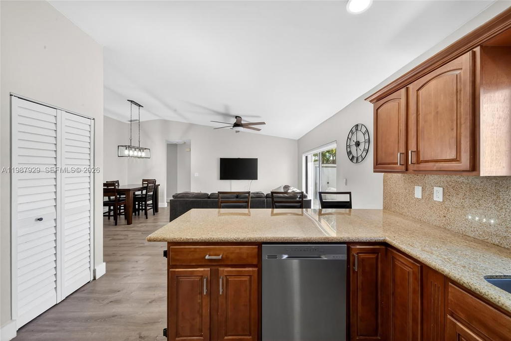 Real estate property located at 14446 96th Ter, Miami-dade, Munne Sub, Miami, FL