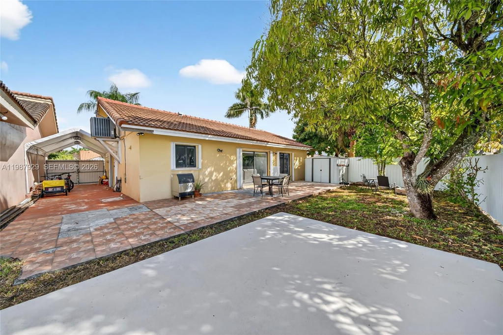 Real estate property located at 14446 96th Ter, Miami-dade, Munne Sub, Miami, FL