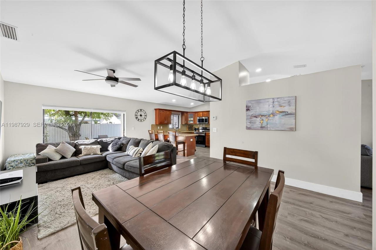 Real estate property located at 14446 96th Ter, Miami-dade, Munne Sub, Miami, FL