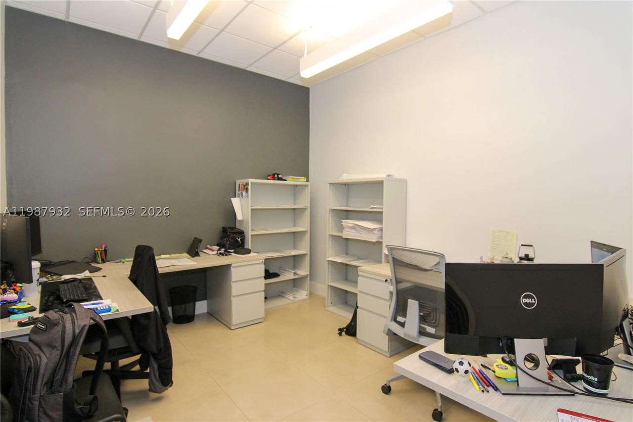 Real estate property located at 8119 33rd St #8119, Miami-dade, Doral, FL