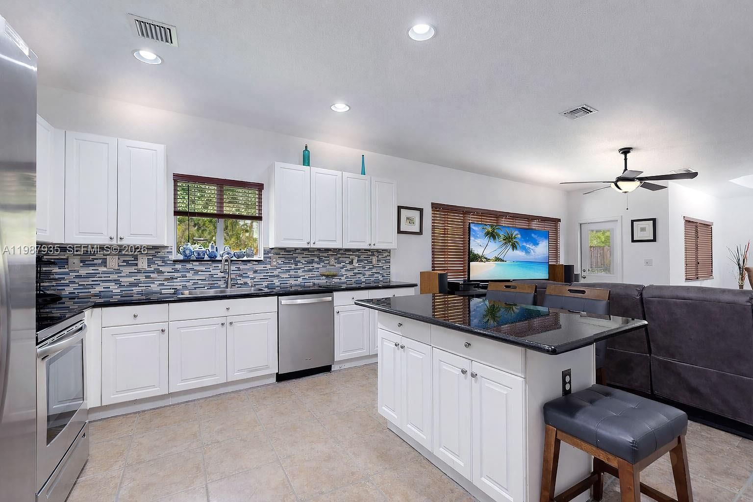 Real estate property located at 16479 50th Ter, Miami-dade, Laroc Estates, Miami, FL