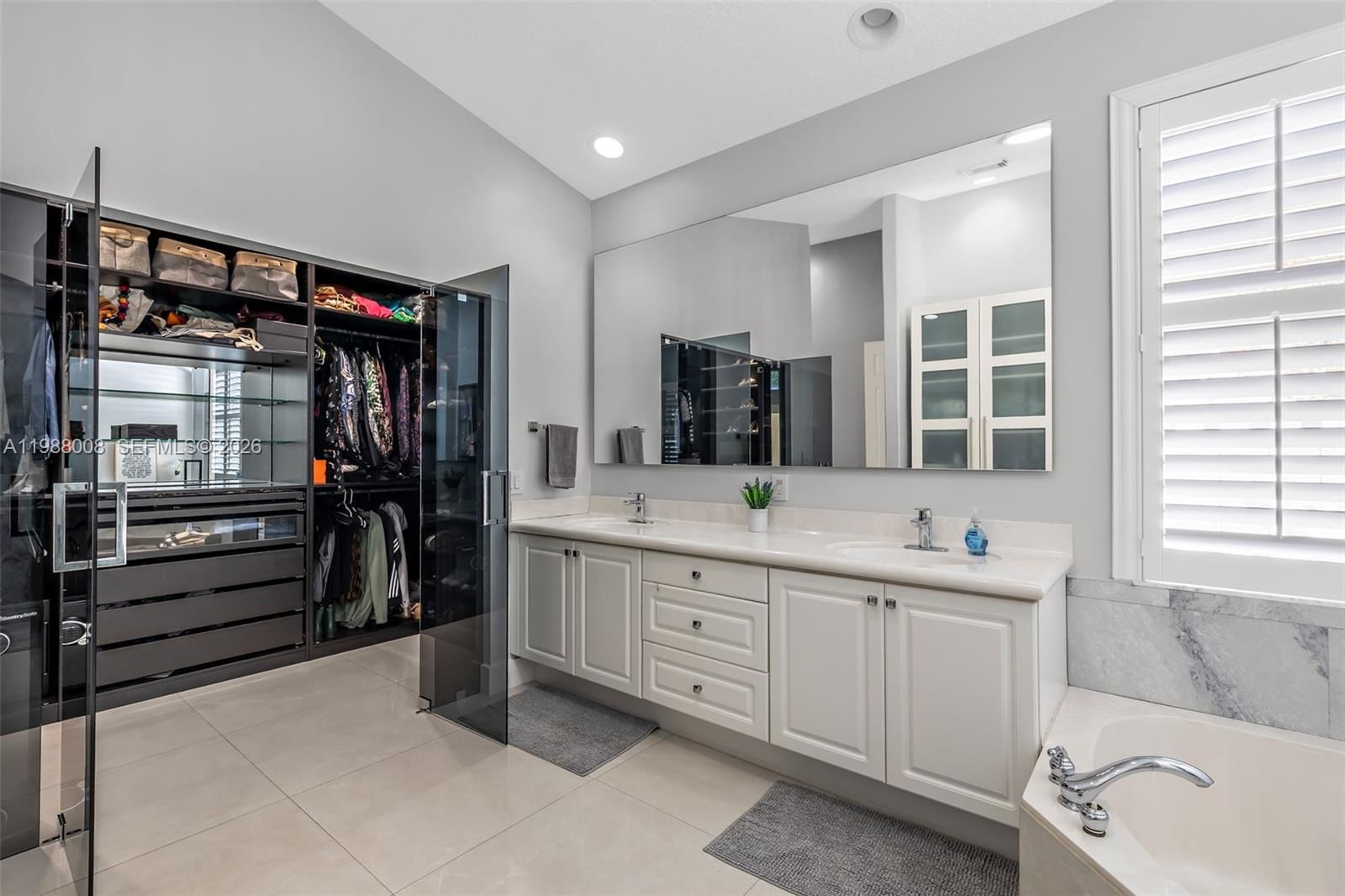 Real estate property located at 18820 29th St, Broward, Sunset Lakes Plat One, Miramar, FL