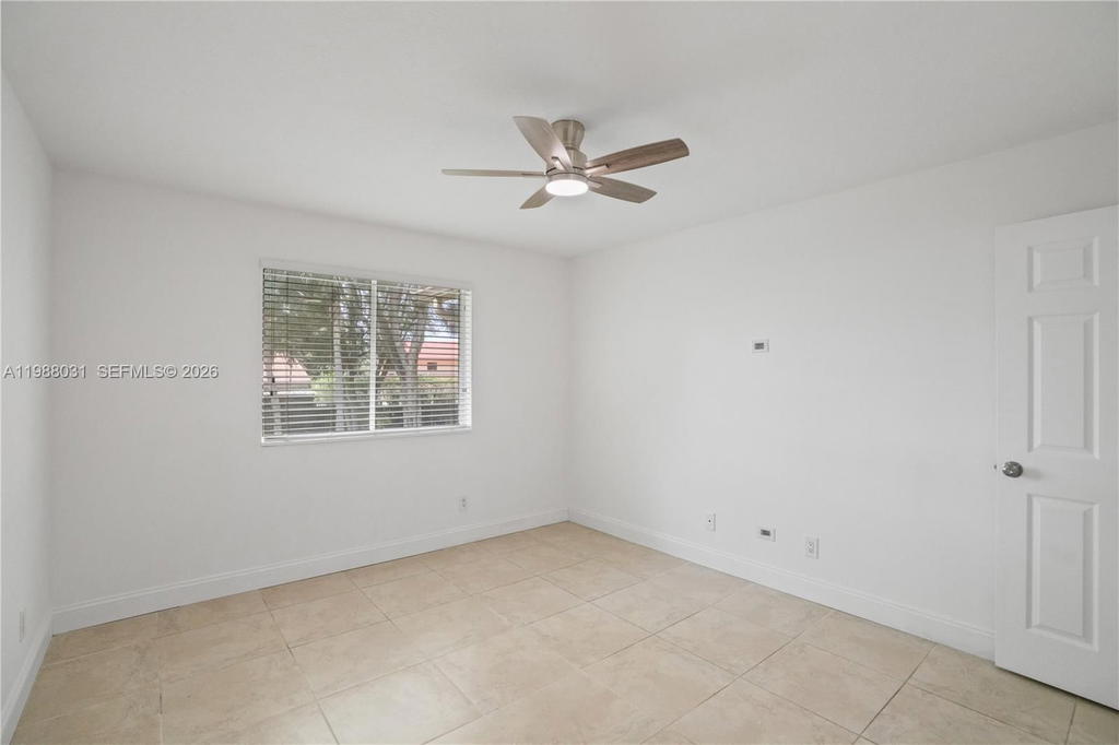 Real estate property located at 10610 158th Ct #208, Miami-dade, Royal Palm Place, Miami, FL