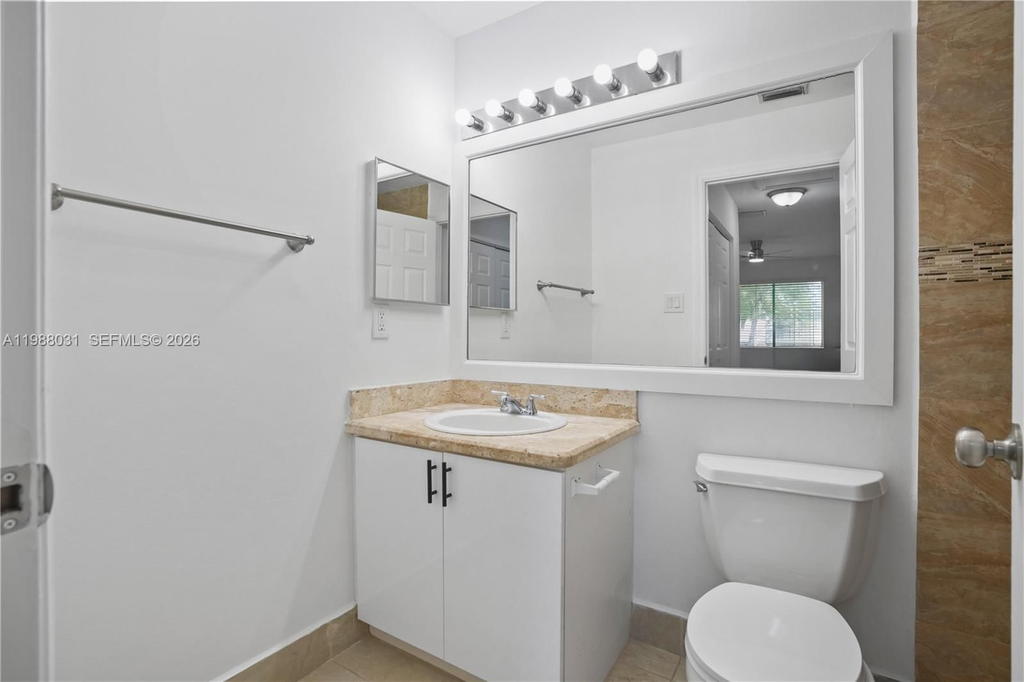 Real estate property located at 10610 158th Ct #208, Miami-dade, Royal Palm Place, Miami, FL