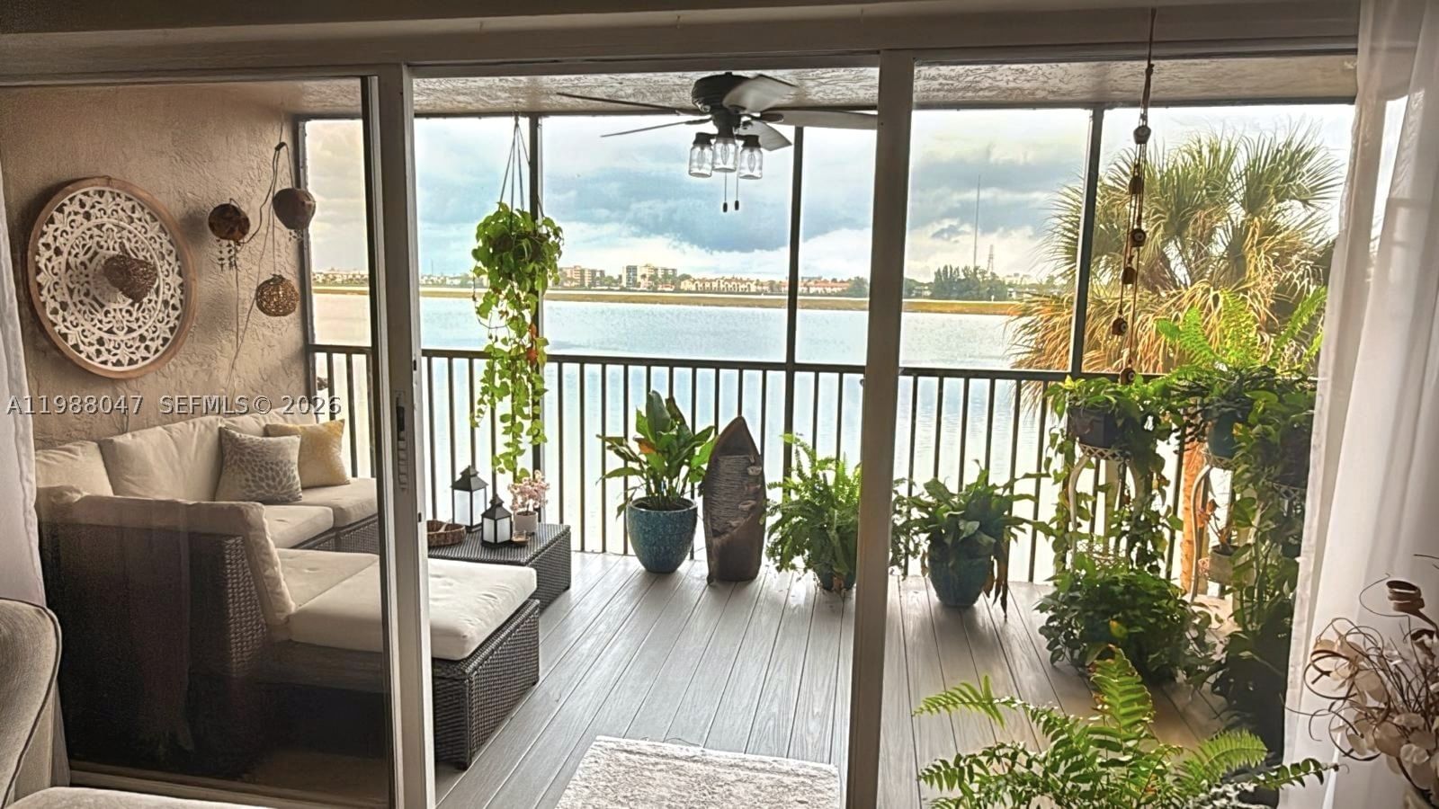 Real estate property located at 605 Ives Dairy Rd #205-7, Miami-dade, Summertree Vilg Calif Cl, Miami, FL