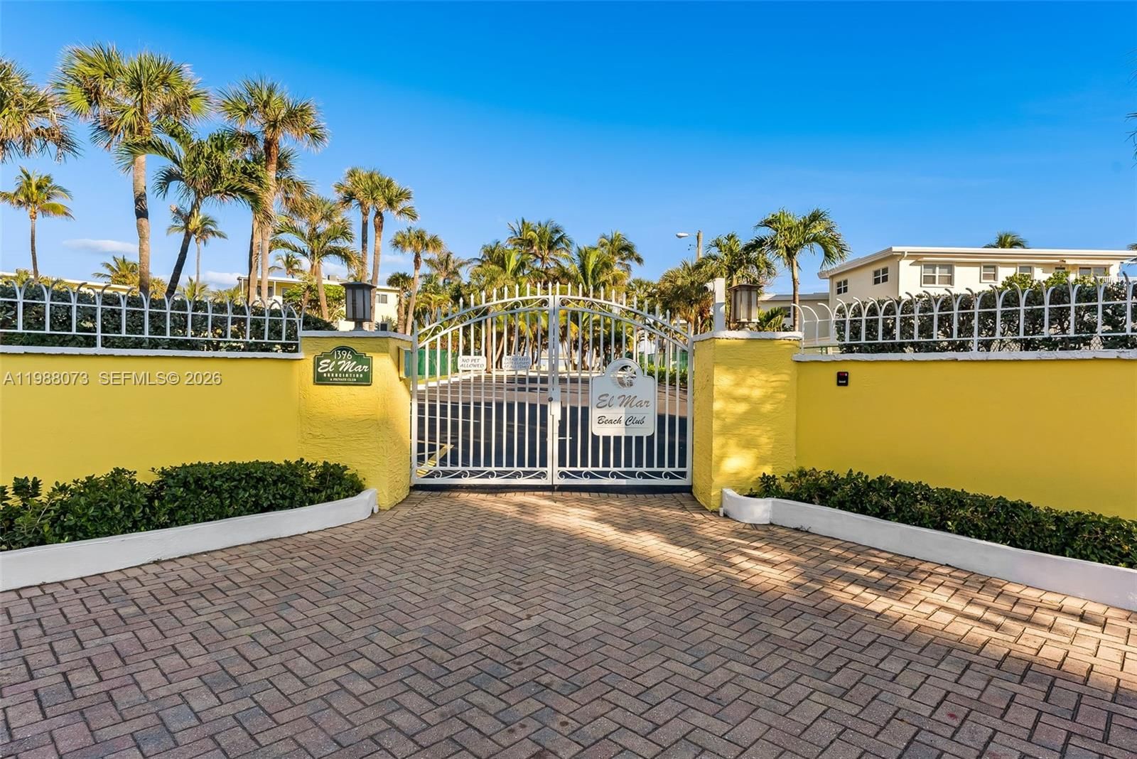 Real estate property located at 1401 Ocean Blvd #407, Broward, Emerald Tower Condo, Pompano Beach, FL