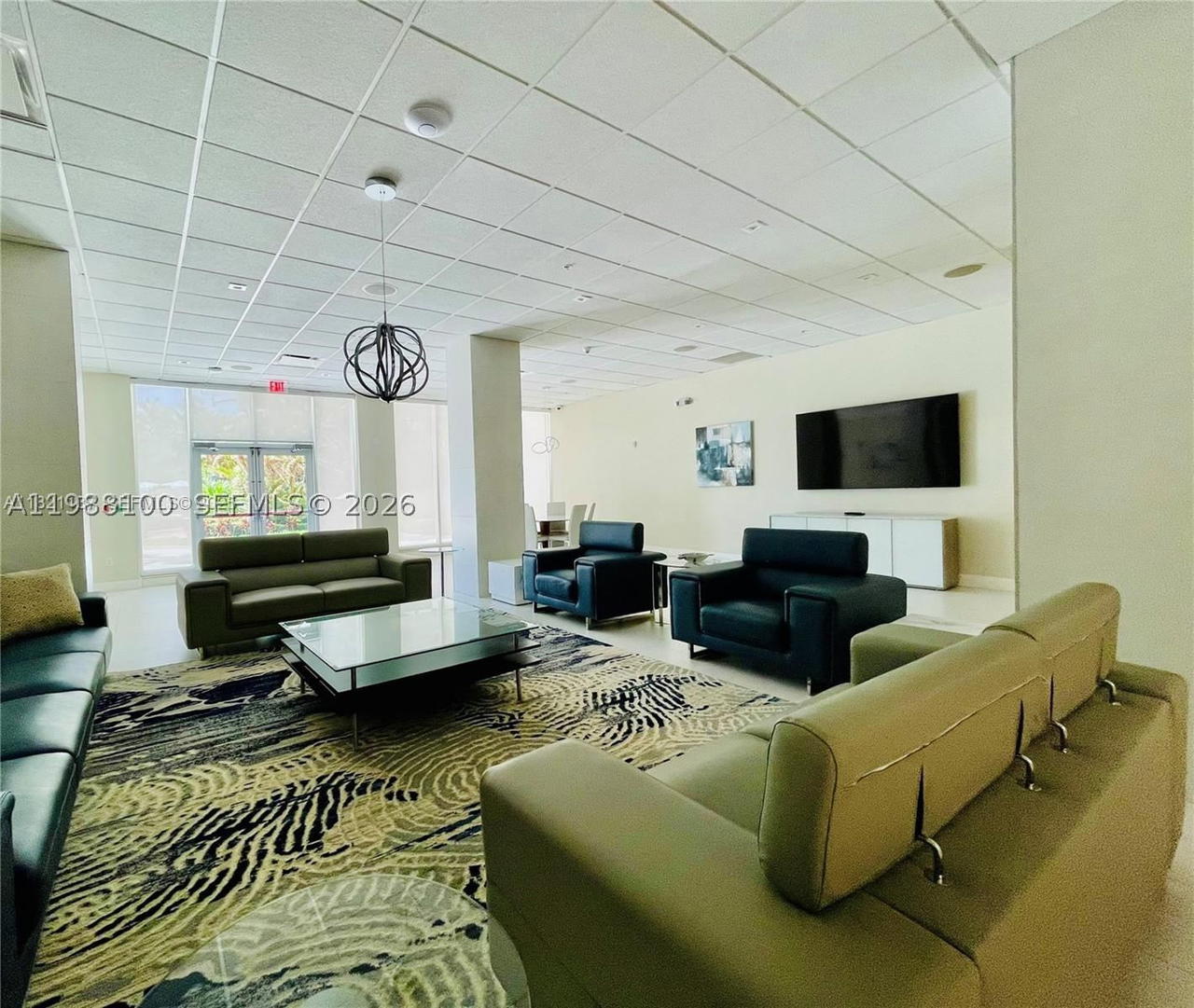 Real estate property located at 3001 Ocean Dr #101, Broward, Residences On Hollywood B, Hollywood, FL