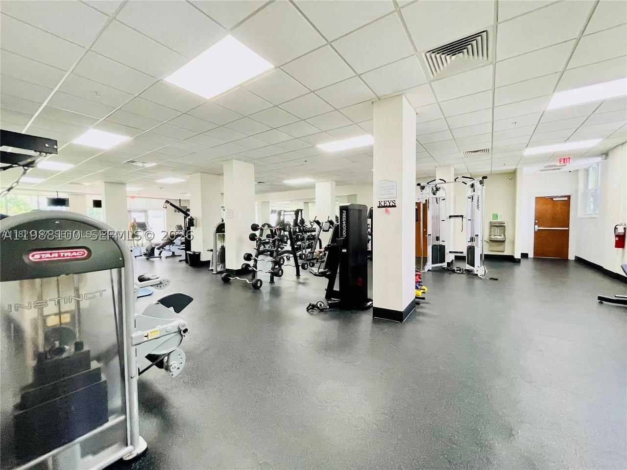 Real estate property located at 3001 Ocean Dr #101, Broward, Residences On Hollywood B, Hollywood, FL