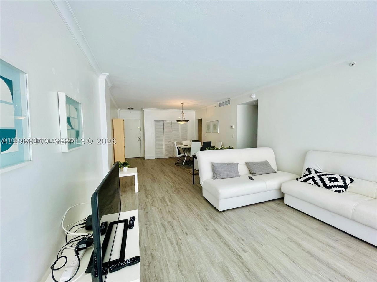Real estate property located at 3001 Ocean Dr #101, Broward, Residences On Hollywood B, Hollywood, FL
