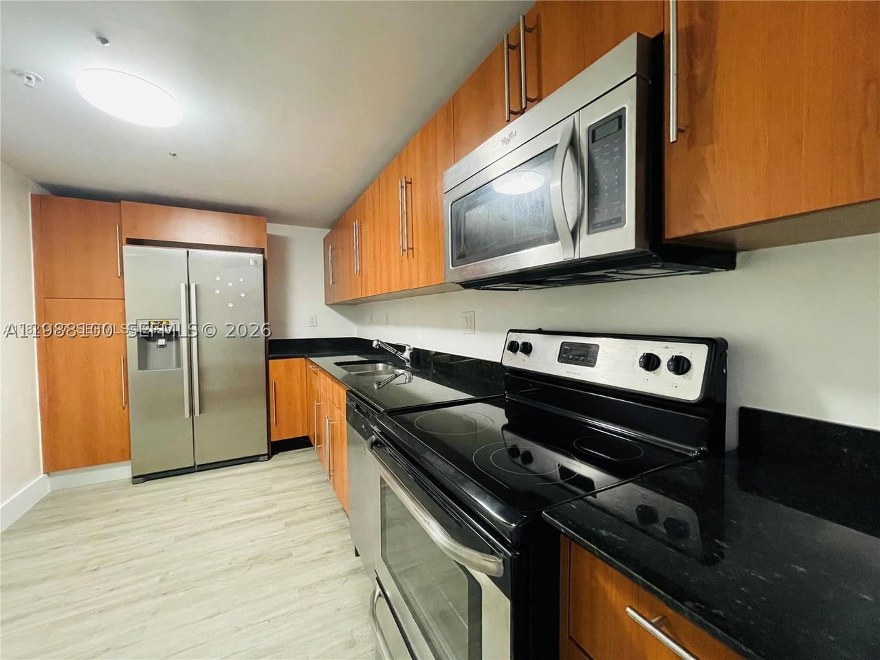 Real estate property located at 3001 Ocean Dr #101, Broward, Residences On Hollywood B, Hollywood, FL