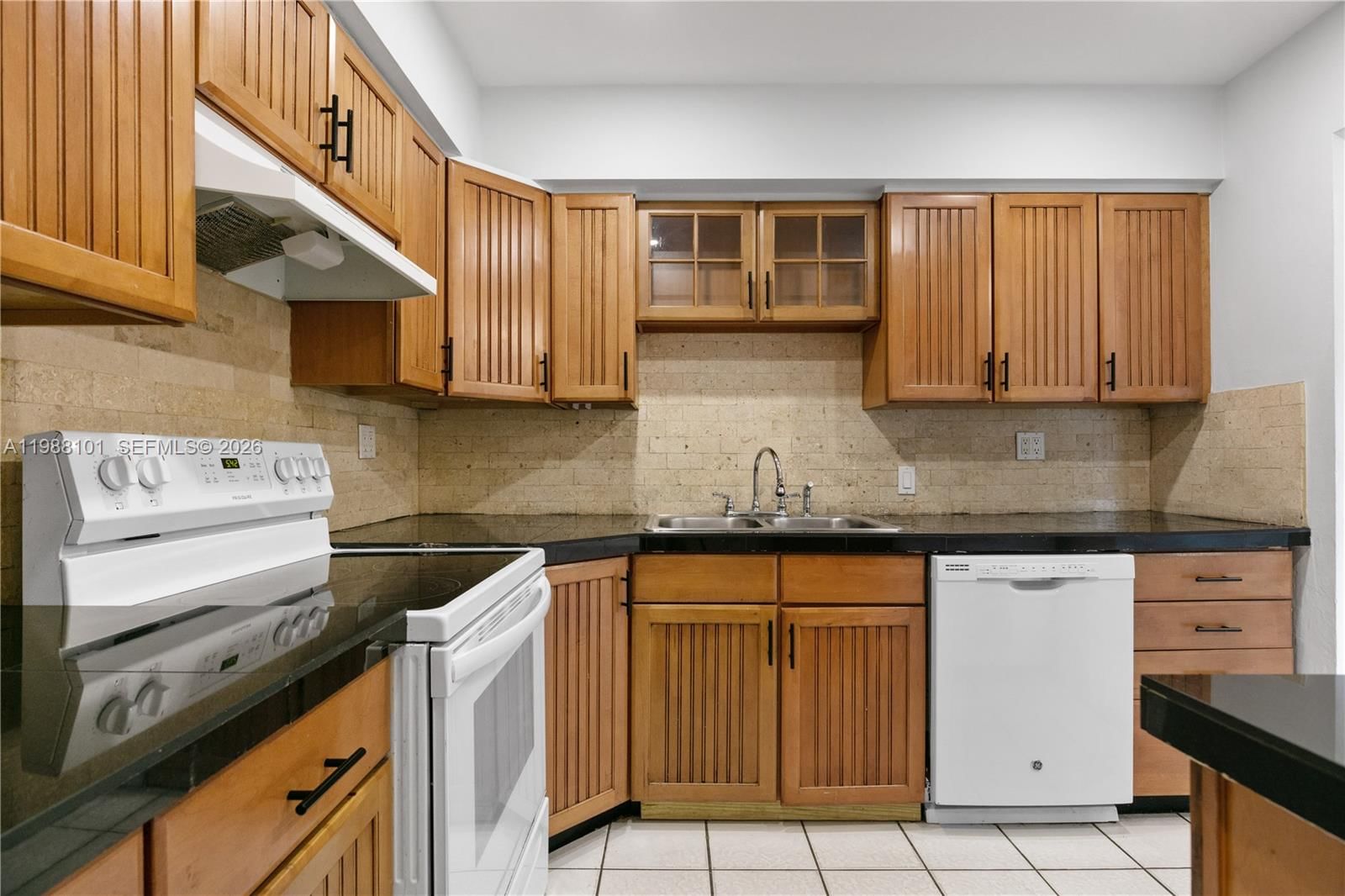 Real estate property located at 1511 85th Way, Broward, Boulevard Heights Sec 9, Pembroke Pines, FL