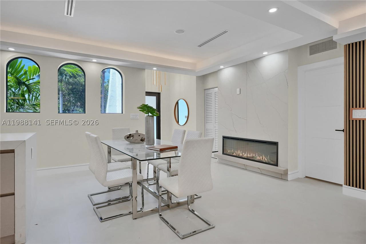 Real estate property located at 1108 Harrison St, Broward, Hollywood Lakes Section, Hollywood, FL