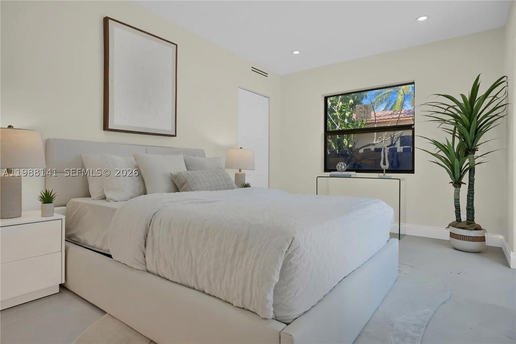 Real estate property located at 1108 Harrison St, Broward, Hollywood Lakes Section, Hollywood, FL