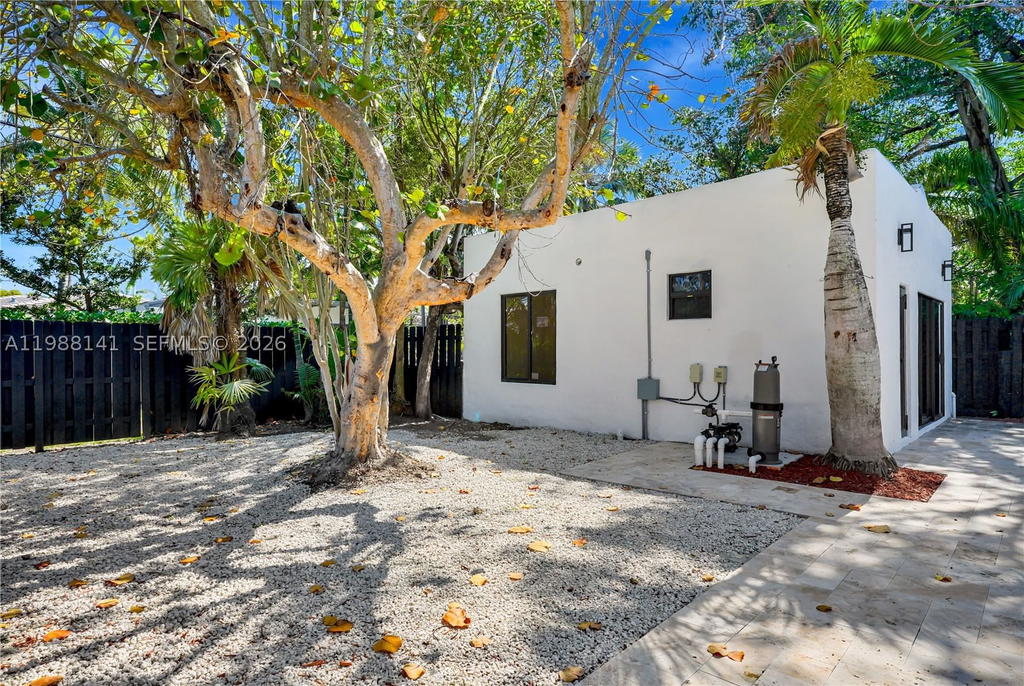 Real estate property located at 1108 Harrison St, Broward, Hollywood Lakes Section, Hollywood, FL