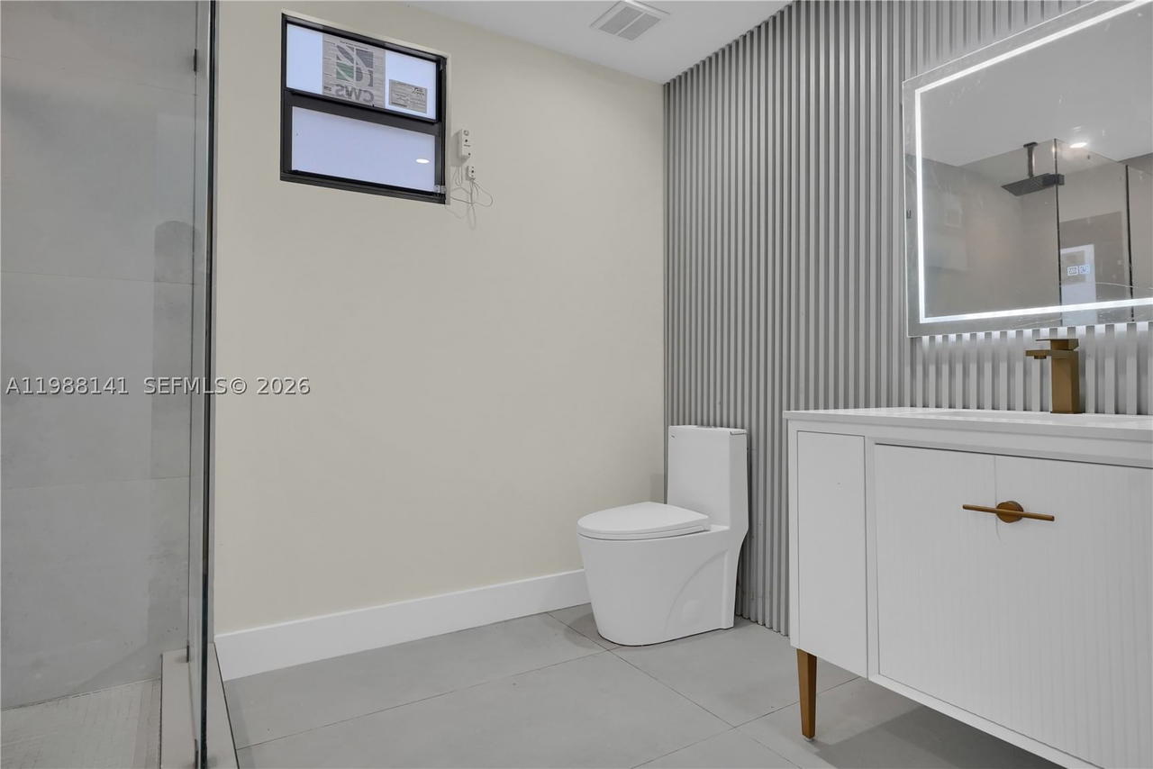 Real estate property located at 1108 Harrison St, Broward, Hollywood Lakes Section, Hollywood, FL