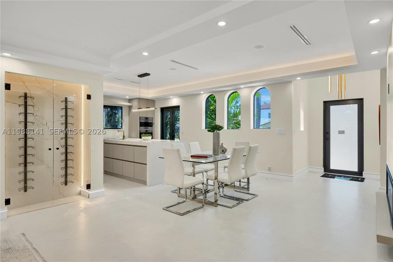 Real estate property located at 1108 Harrison St, Broward, Hollywood Lakes Section, Hollywood, FL