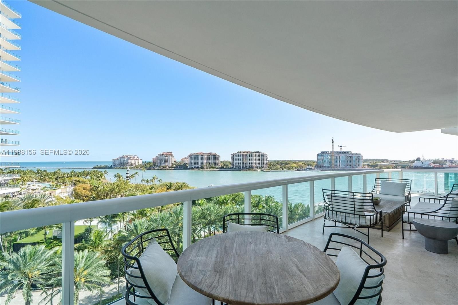 Real estate property located at 1000 Pointe Dr #705, Miami-dade, Murano At Portofino Condo, Miami Beach, FL