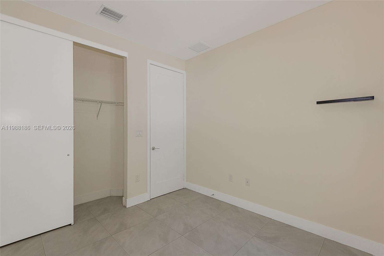 Real estate property located at 10460 67th St, Miami-dade, Landmark At Doral Central, Doral, FL