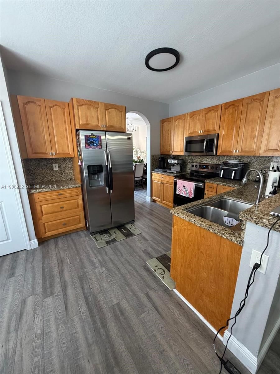 Real estate property located at 10837 242nd St, Miami-dade, Bluewaters Subdivision, Homestead, FL