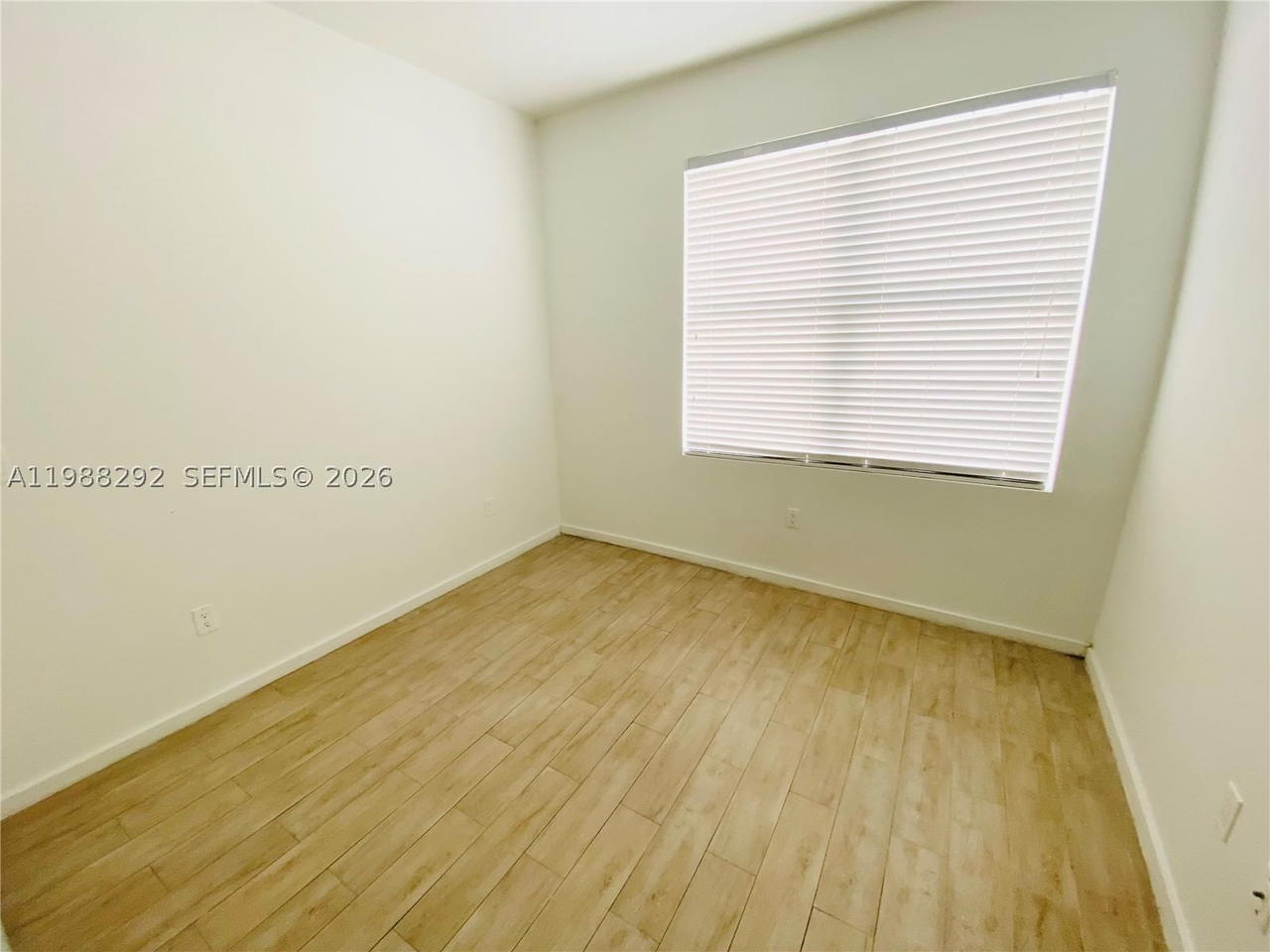 Real estate property located at 1611 Meridian Ave #305, Miami-dade, Emily Condo, Miami Beach, FL