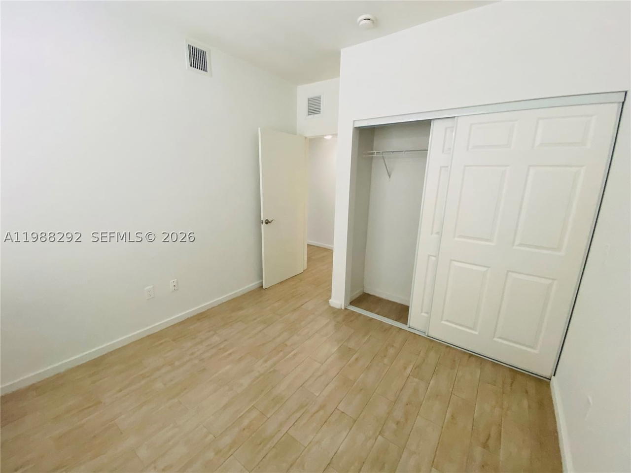 Real estate property located at 1611 Meridian Ave #305, Miami-dade, Emily Condo, Miami Beach, FL