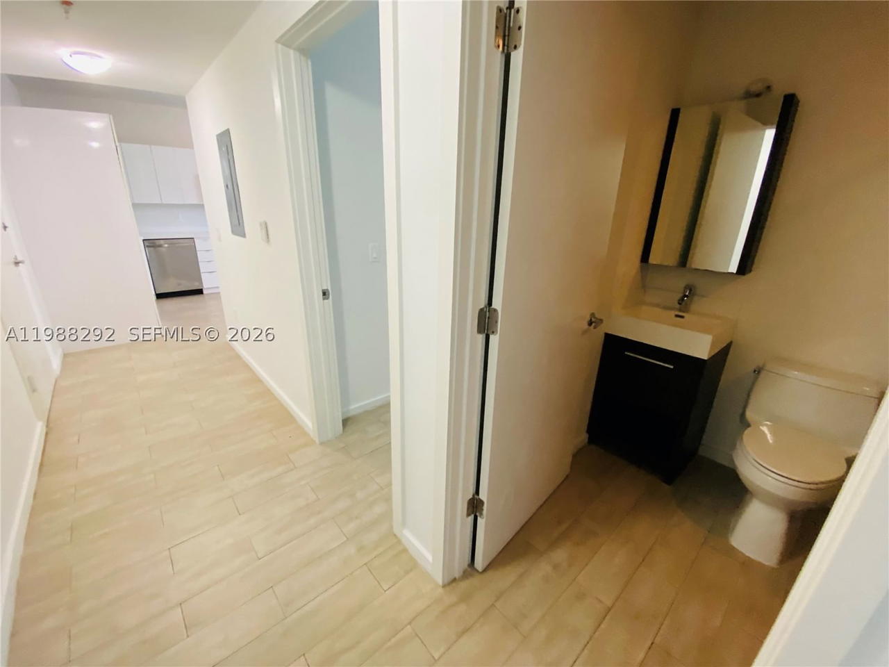 Real estate property located at 1611 Meridian Ave #305, Miami-dade, Emily Condo, Miami Beach, FL