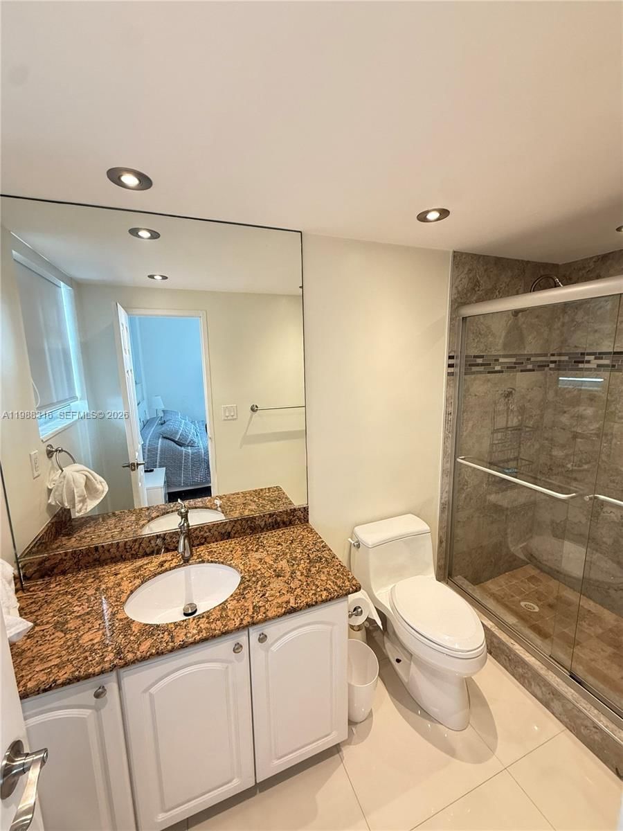 Real estate property located at 3901 Ocean Dr #5W, Broward, Tides On Hollywood Beach, Hollywood, FL