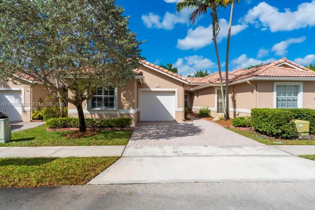 Real estate property located at 677 129th Way, Broward, Pembroke Falls Phase 3, Pembroke Pines, FL