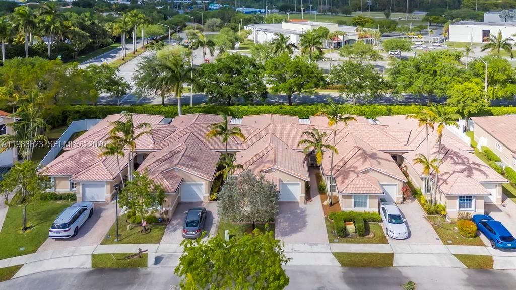 Real estate property located at 677 129th Way, Broward, Pembroke Falls Phase 3, Pembroke Pines, FL