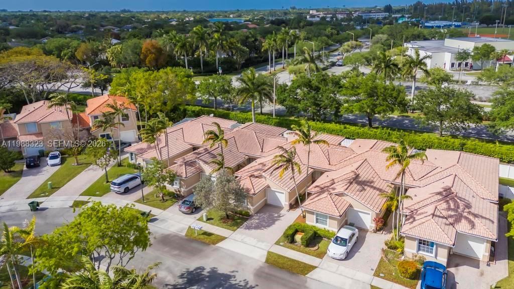 Real estate property located at 677 129th Way, Broward, Pembroke Falls Phase 3, Pembroke Pines, FL